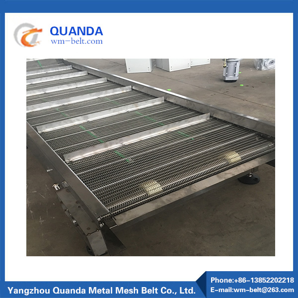 What are  metal mesh belt made of?