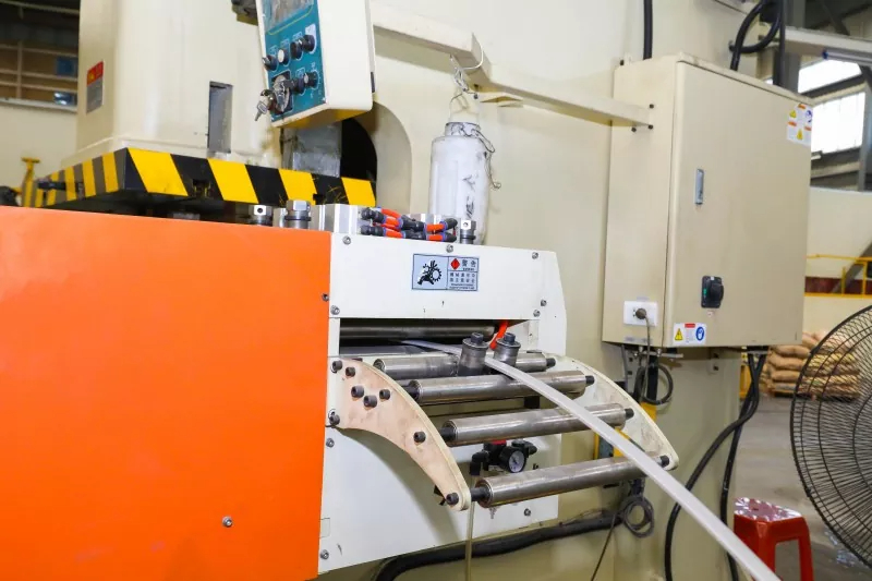 Top China Manufacturers of Solar Panel Water Drainage Clips: An SEO-Friendly Guide